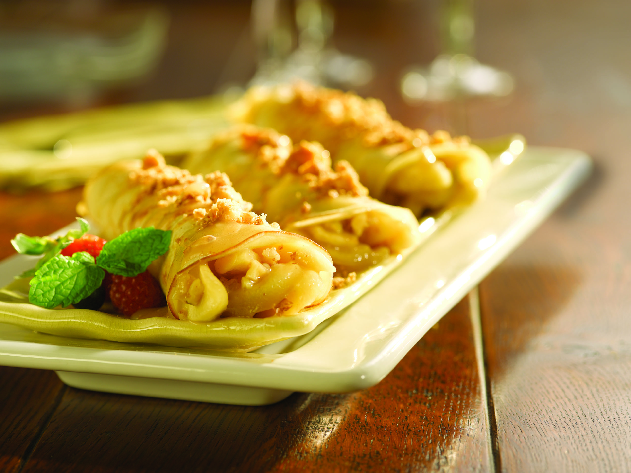 Apple Brown Betty Crepes - Crisco®