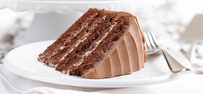 Triple Chocolate Layer Cake - Crisco®