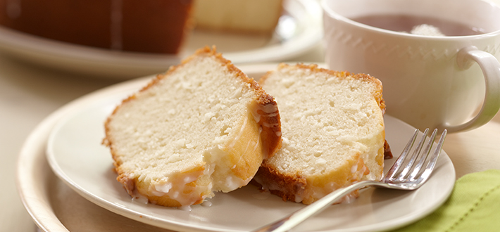 Coconut Pound Cake - Crisco®