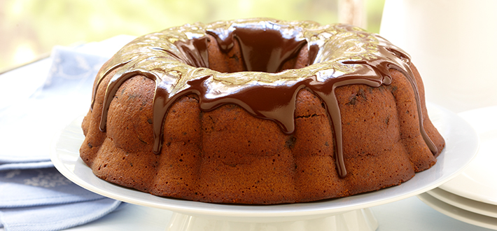 Glazed Chocolate Pound Cake - Crisco®