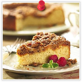 Sour Cream Streusel Coffee Cake - Crisco®